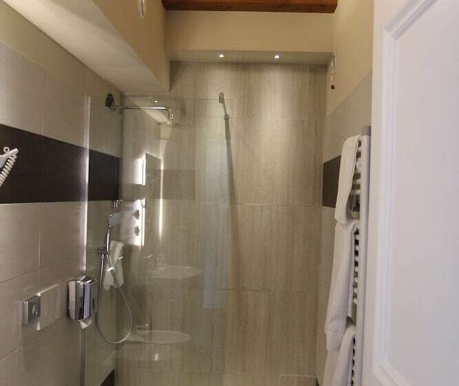 بنسيون Suites & Apartments Liola