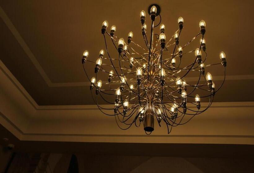 بنسيون Suites & Apartments Liola