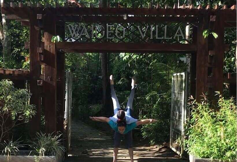 پانسیون Waigeo Villa