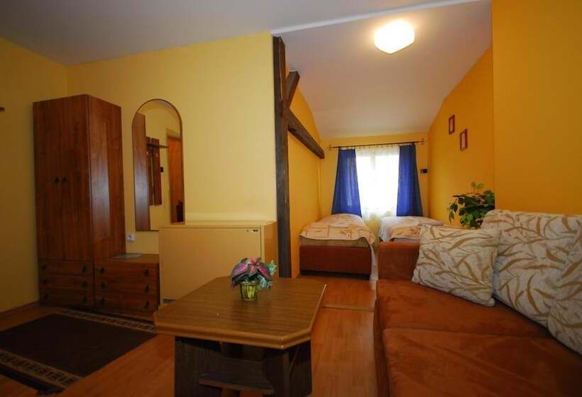 پانسیون Western Penzion