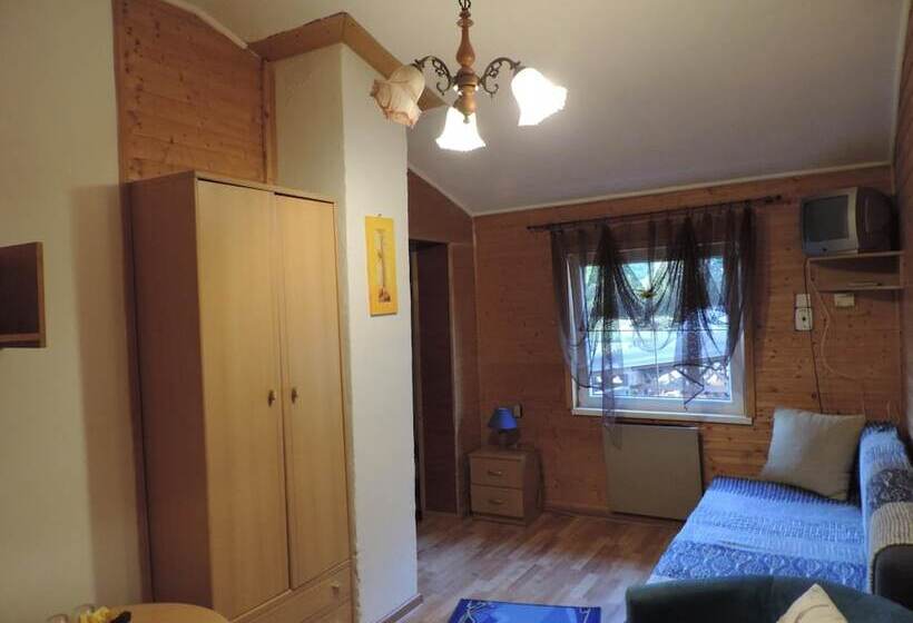 پانسیون Western Penzion