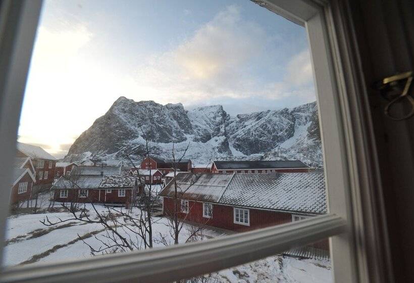 Reine Rorbuer By Classic Norway Hotels
