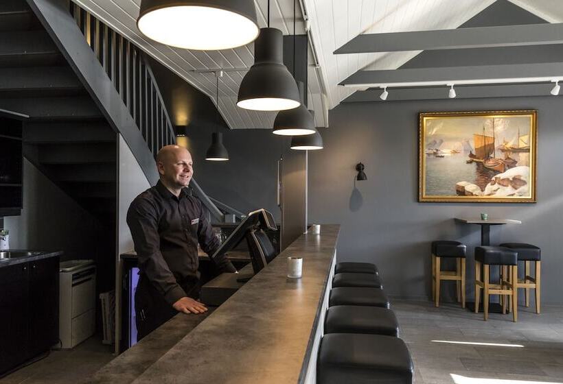 Reine Rorbuer By Classic Norway Hotels