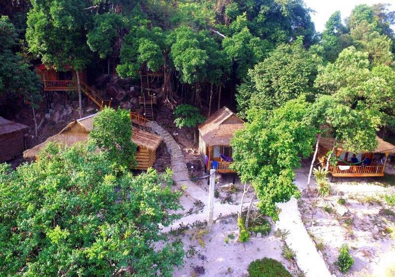 Курорт White Beach Bungalows