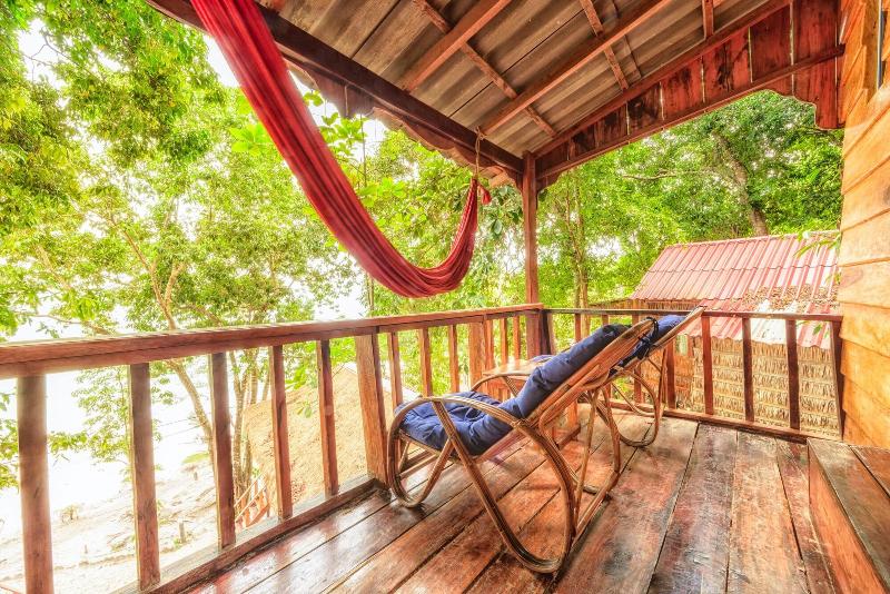 渡假胜地  White Beach Bungalows