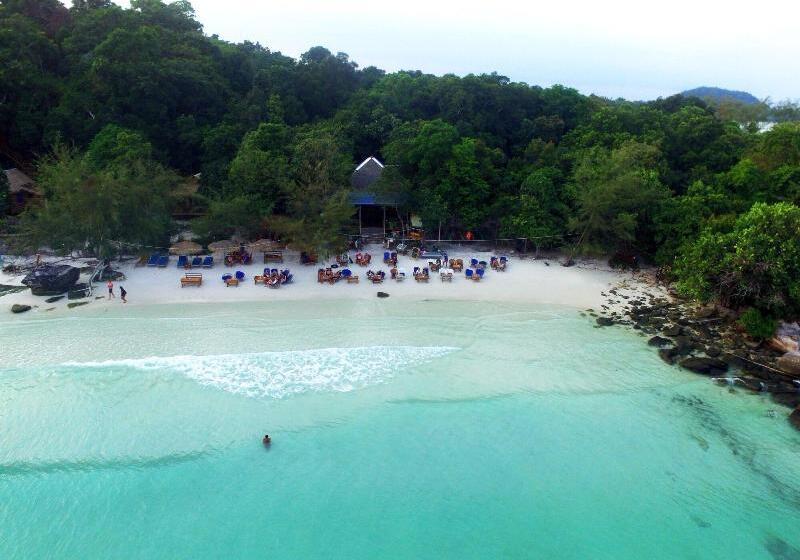 Курорт White Beach Bungalows