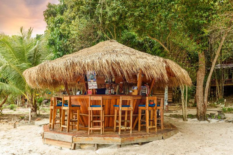 渡假胜地  White Beach Bungalows