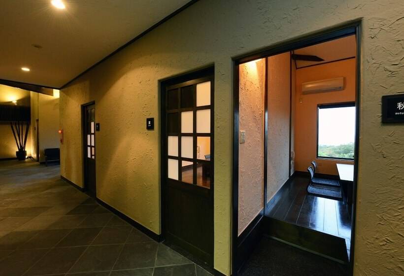 ריוקאן Ito Yukitei Kawana Bettei