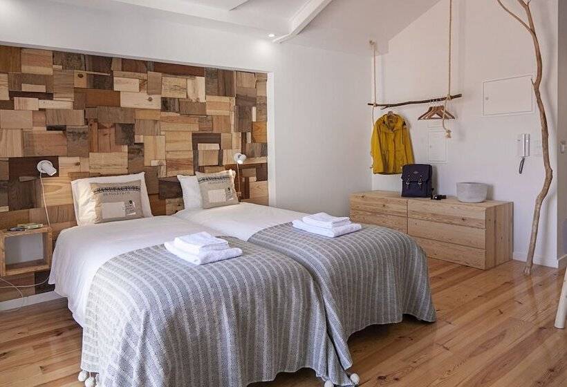 Bairro Alto Studio Apartments   By Lu Holidays