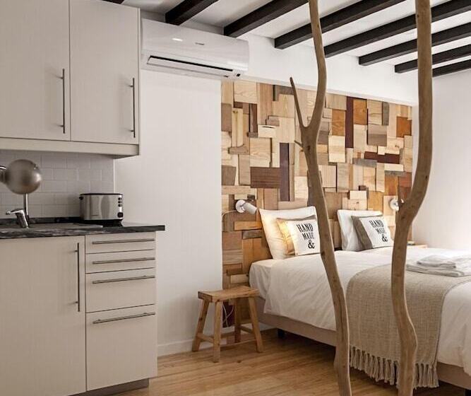 Bairro Alto Studio Apartments   By Lu Holidays