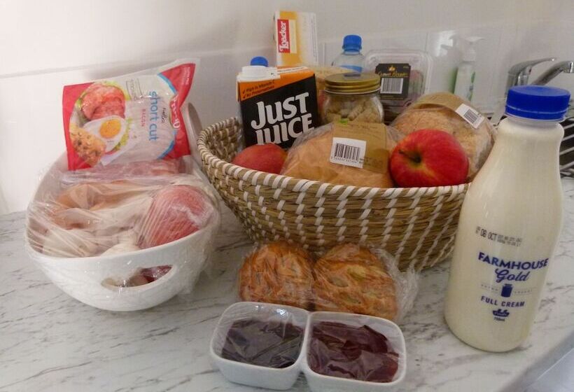 The Sanctuary At Paradise Beach B&b