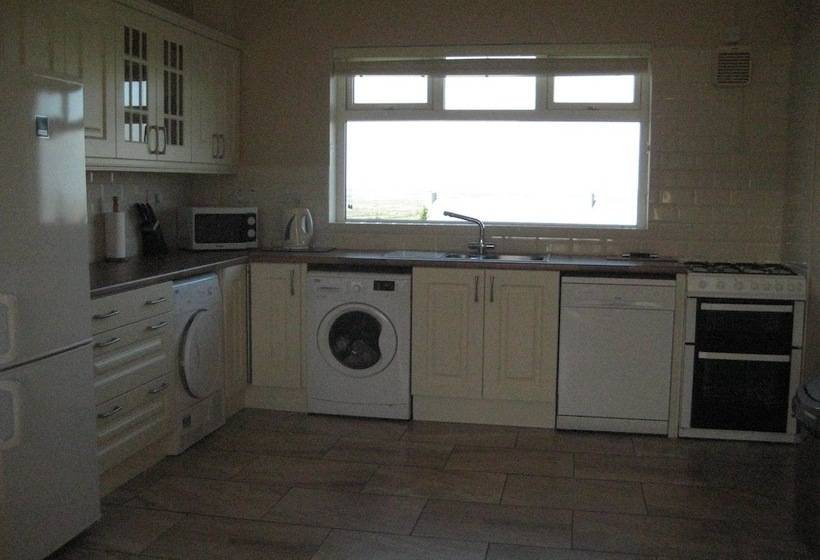 Breenville Farmhouse