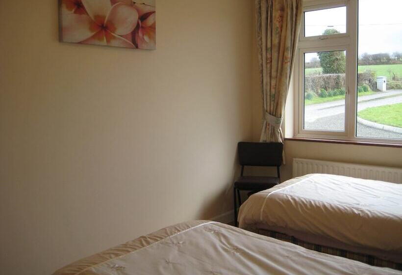 Breenville Farmhouse