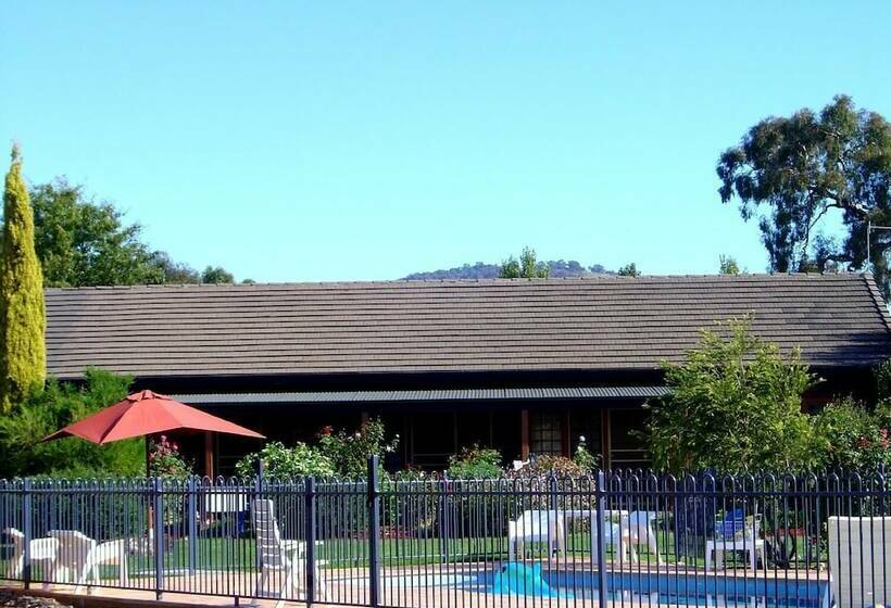 Greenvale Holiday Units