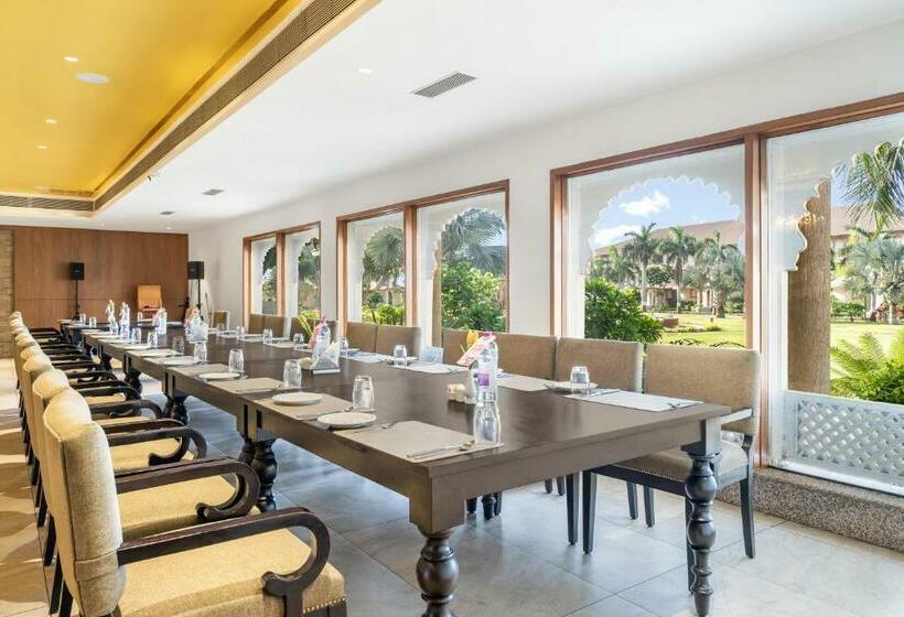 Holiday Resort & Spa A Unit Of S Poddar Group