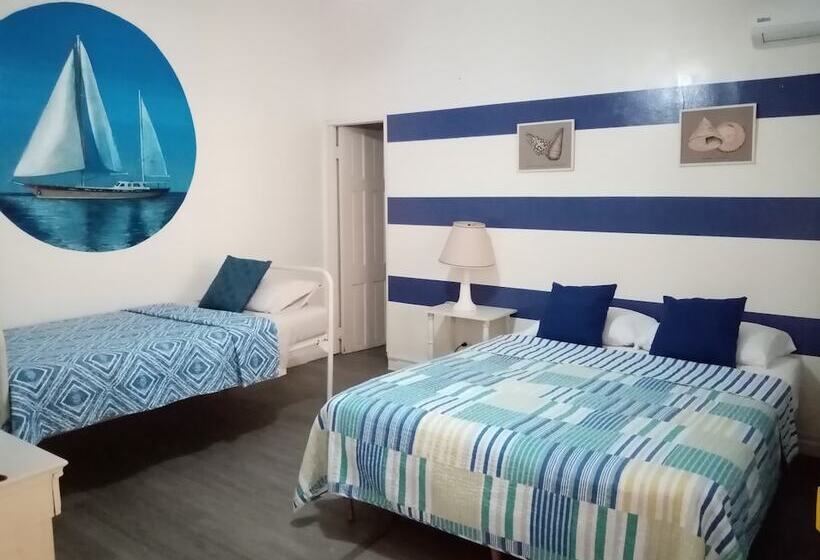 簡易ホテル Las Catalinas Coronado