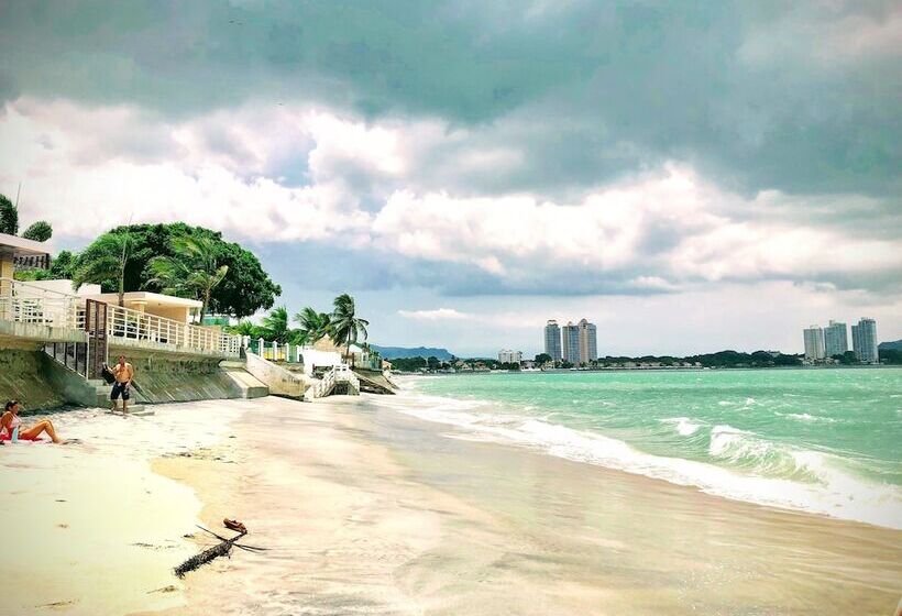 簡易ホテル Las Catalinas Coronado