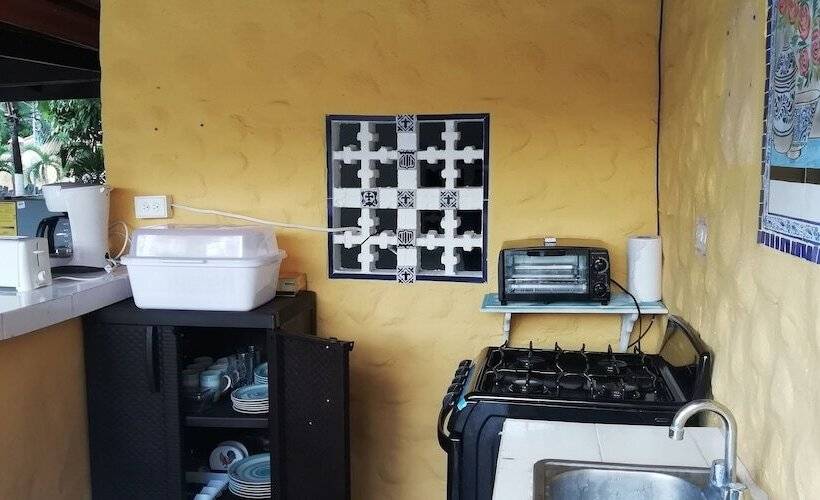 簡易ホテル Las Catalinas Coronado