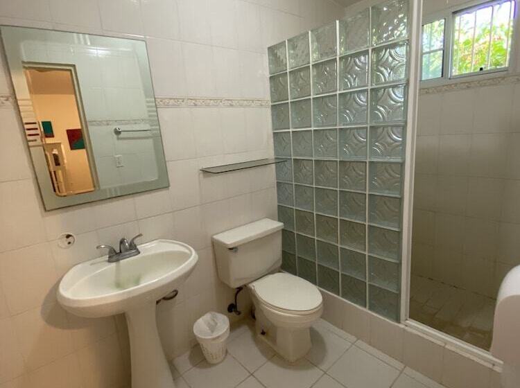 簡易ホテル Las Catalinas Coronado