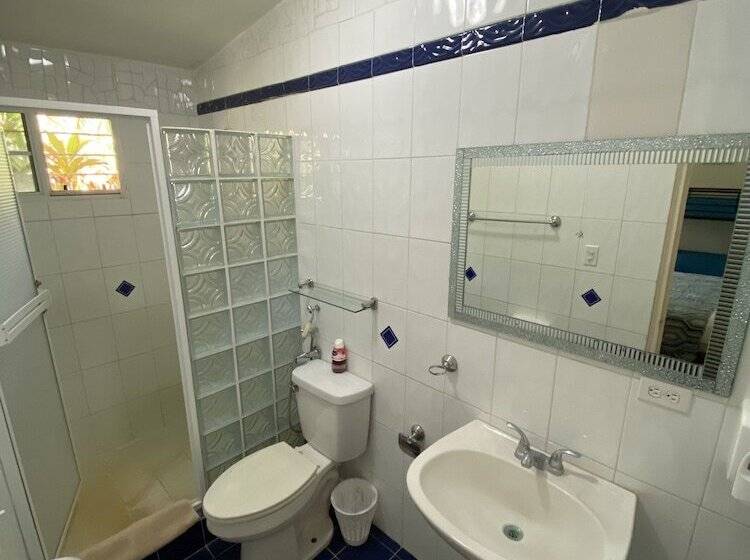 簡易ホテル Las Catalinas Coronado