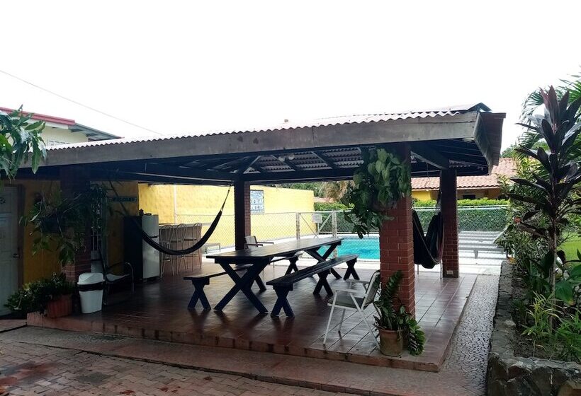 簡易ホテル Las Catalinas Coronado