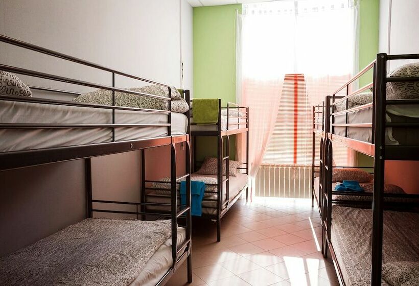 Hostel Lastochka