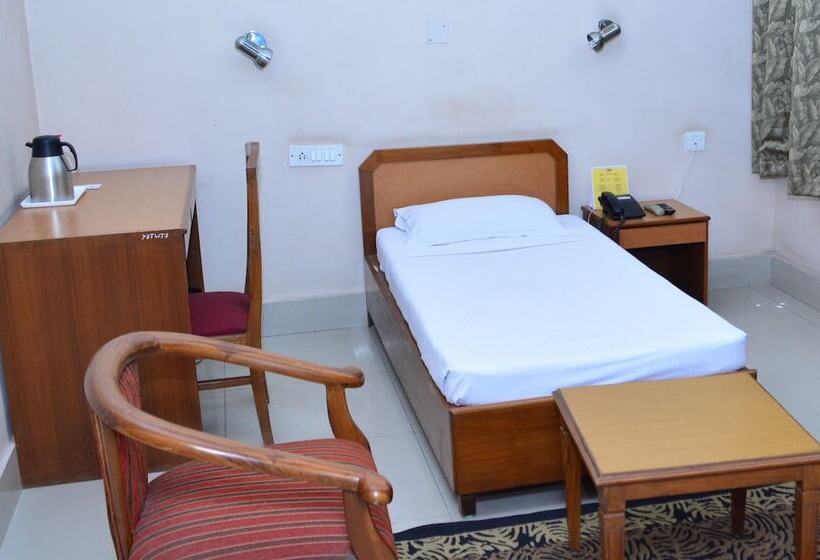 ホテル Blue Triangle Family Hostel