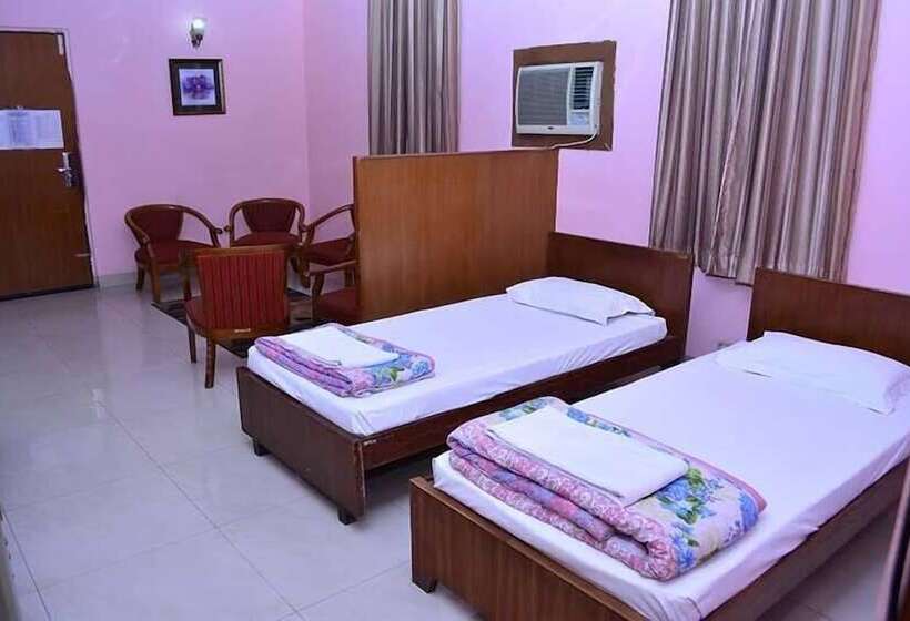 ホテル Blue Triangle Family Hostel