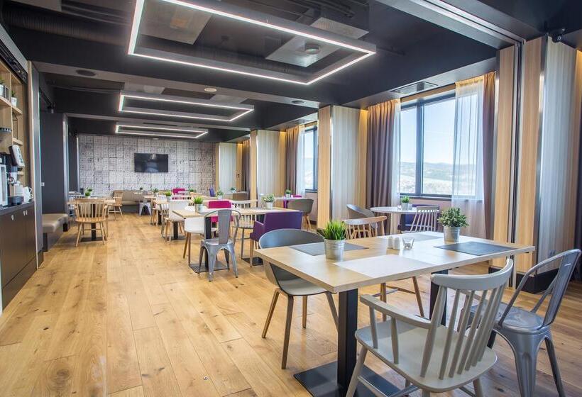 B&b Hotel Nowy Targ Centrum