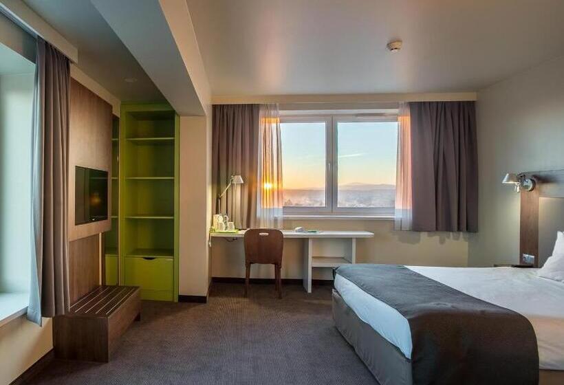 B&b Hotel Nowy Targ Centrum