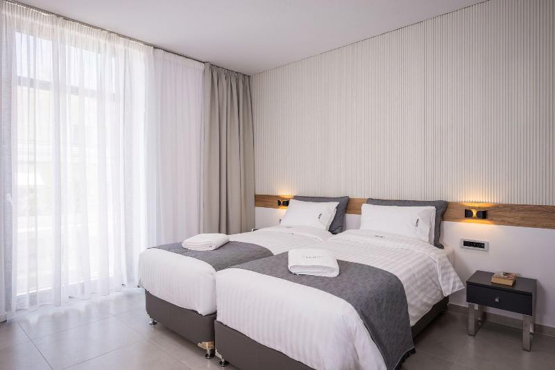 Отель Central City