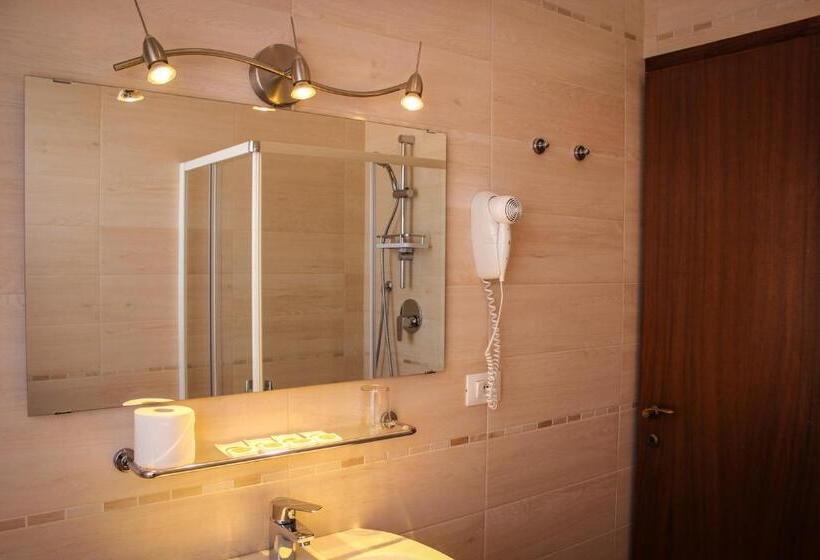 בית מלון כפרי Centrale