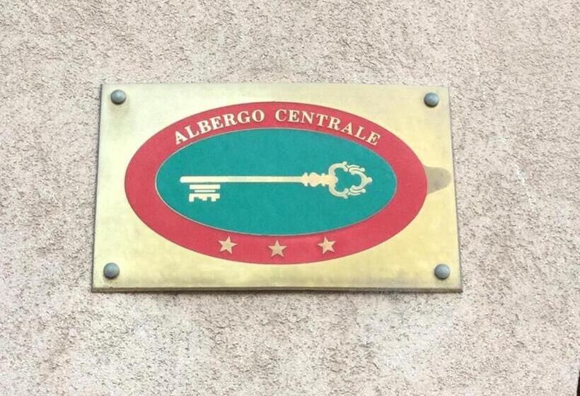 فندق Centrale