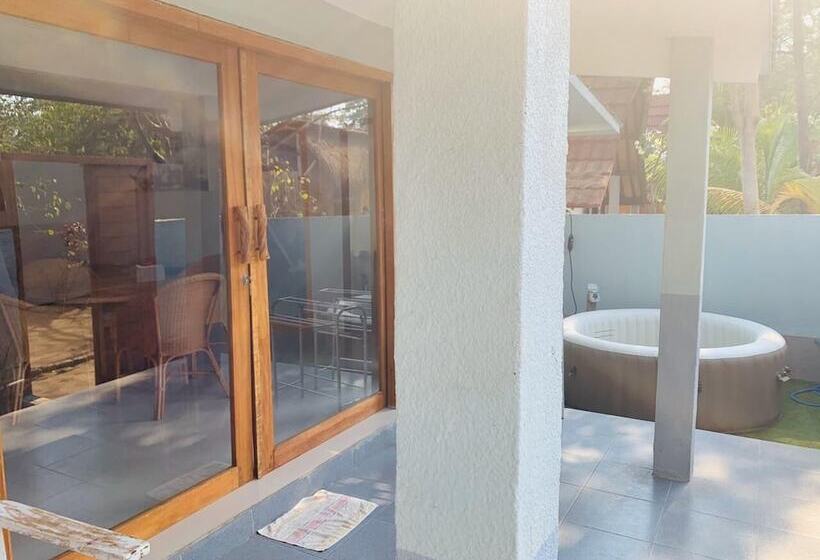 هتل Damai Bungalows