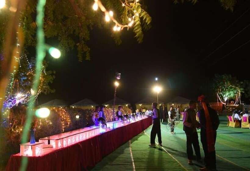 Отель Desert Glamping