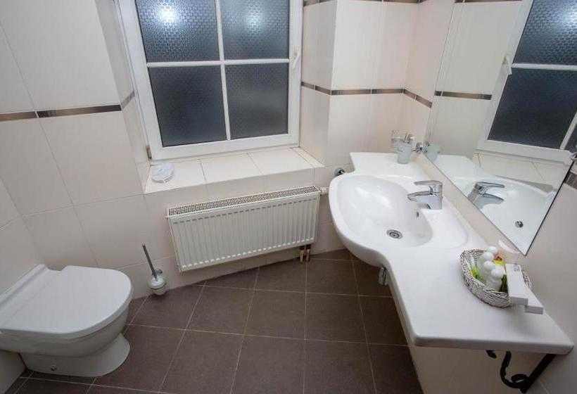 فندق Dvoryanskoe Gnezdo