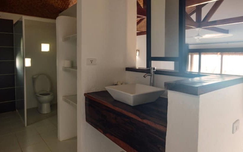 هتل El Nido Overlooking Resort