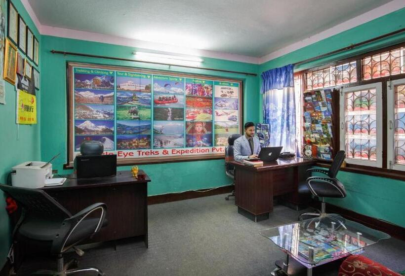 هتل Kathmandu Nomad