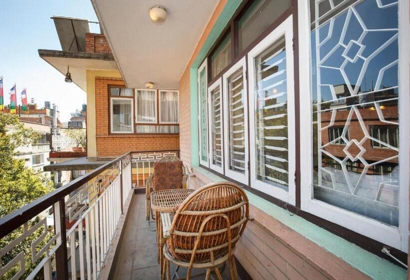 هتل Kathmandu Nomad