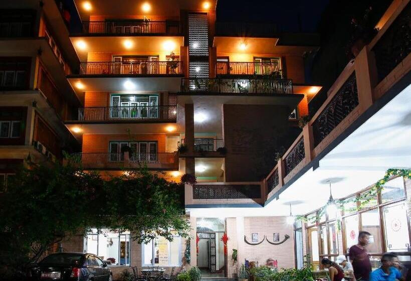 هتل Kathmandu Nomad