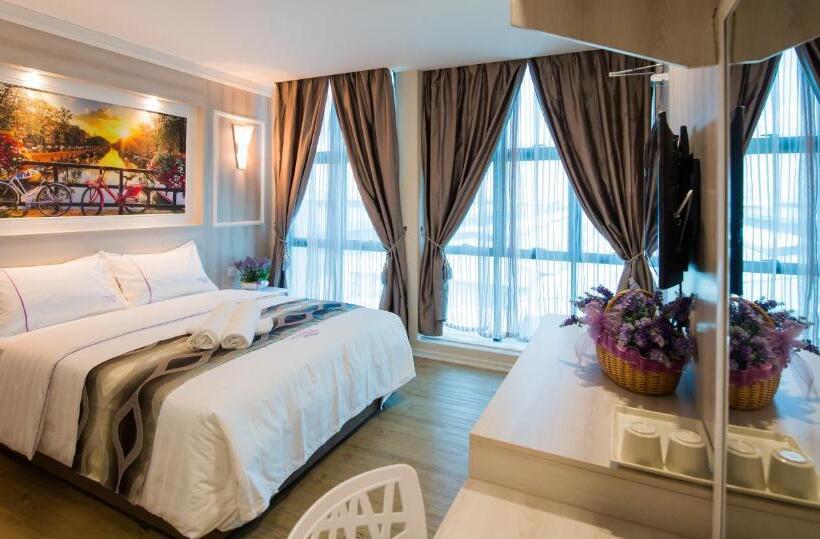 호텔 Lavender Inn Usj