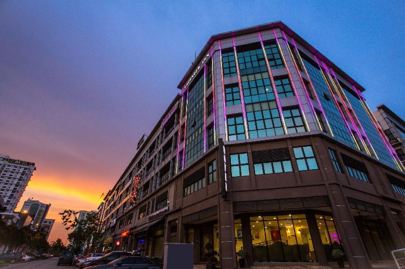 호텔 Lavender Inn Usj