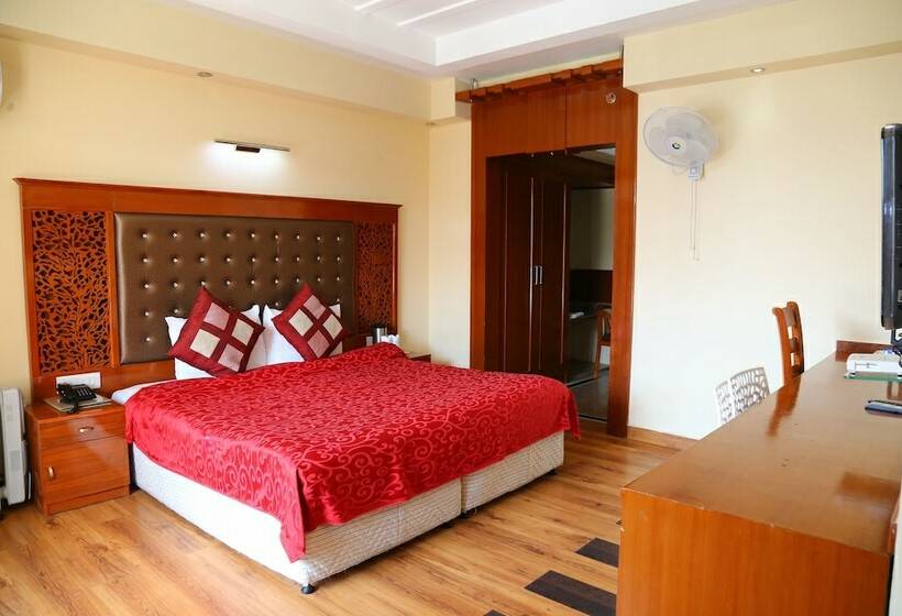 هتل Manla Homes Resort