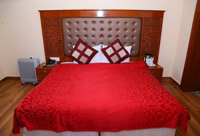 هتل Manla Homes Resort