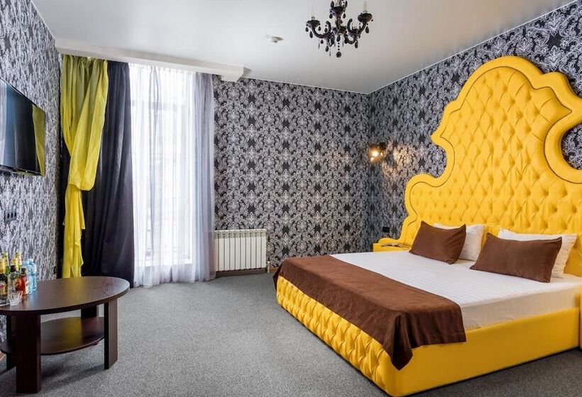 هتل Marton Boutique And Spa