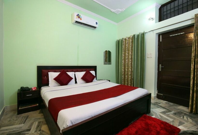 Отель Neelkamal