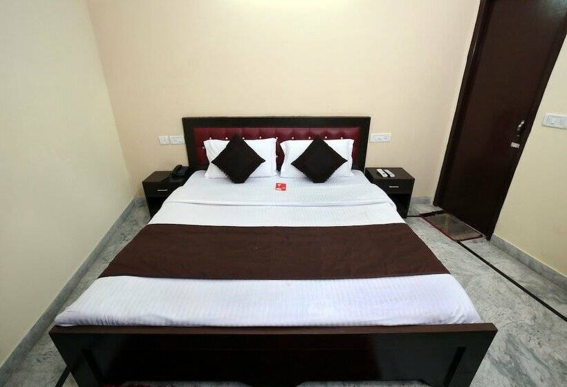 Отель Neelkamal