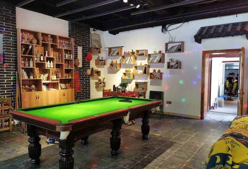 Отель Qufu International Youth