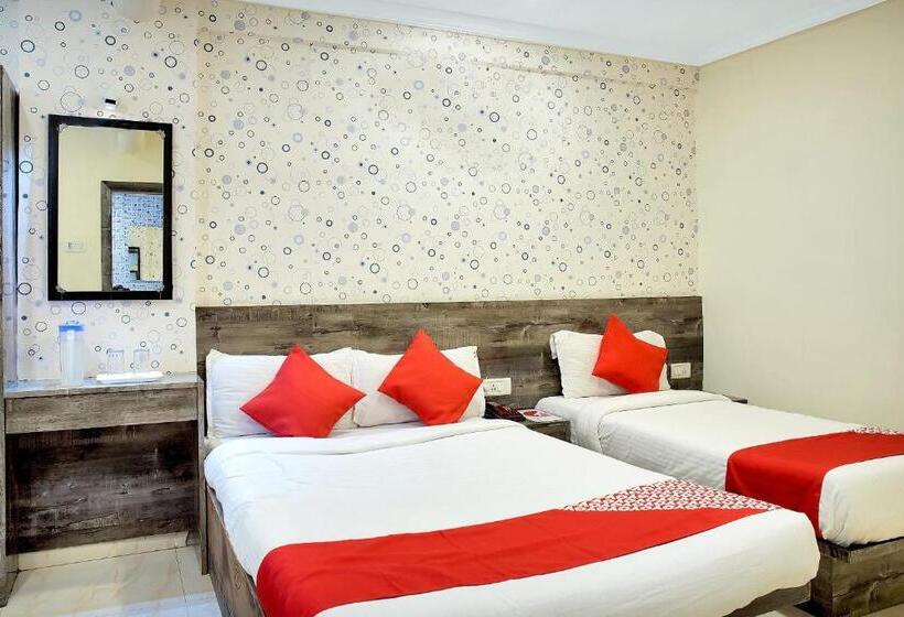 هتل O Rana Residency Near Western Express Highway Metro Station