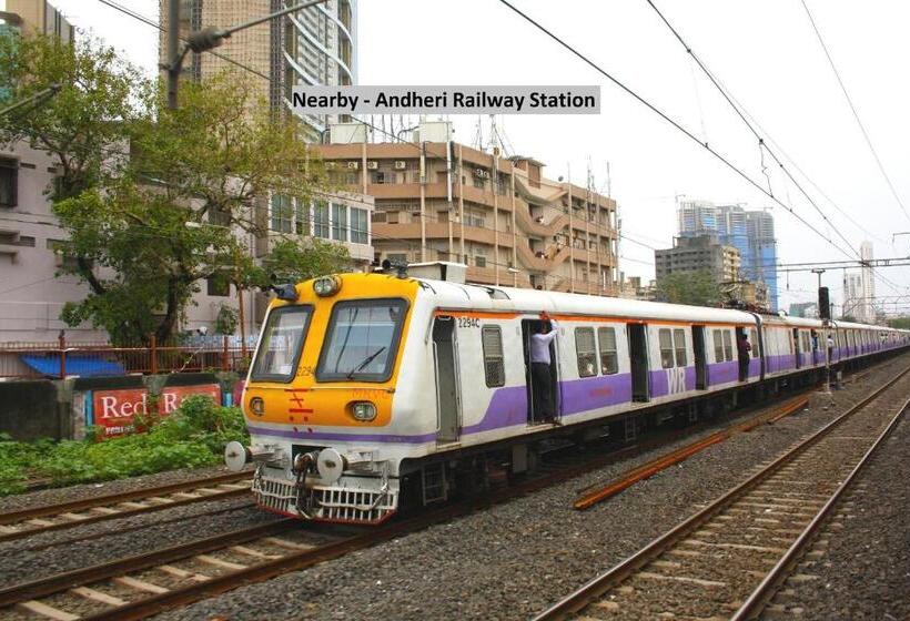 هتل O Rana Residency Near Western Express Highway Metro Station